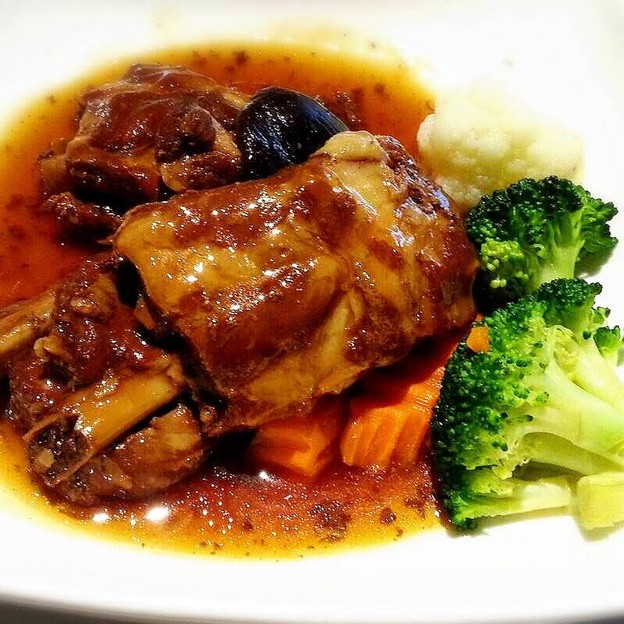 All Seasons Steak Buffet