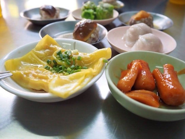 บุญรัตน์ติ่มซำ ดิลกอุทิศ