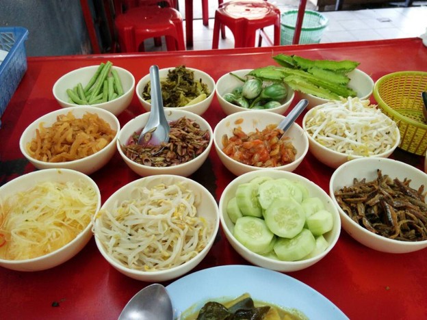 ขนมจีนคลองเตย