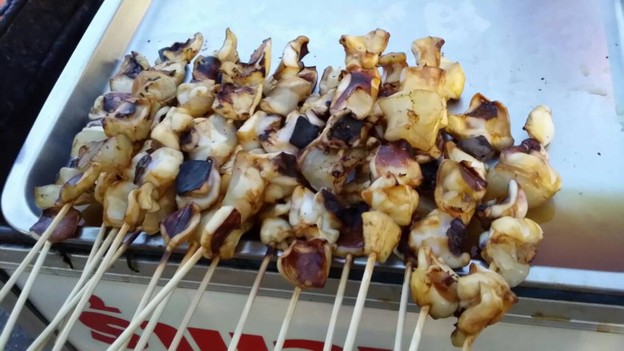 ร้านลุงเคราหมึกย่าง