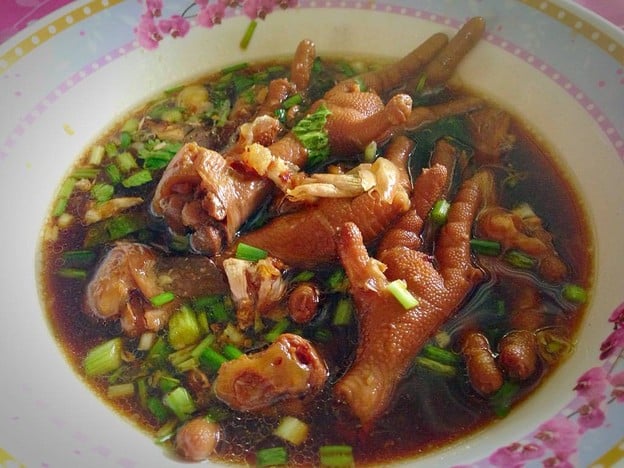 ก๋วยเตี๋ยวไก่ตุ๋น รามอินทรา 23