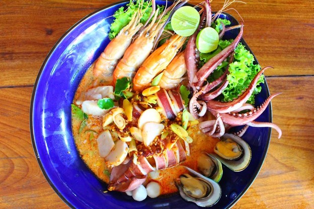 ก๋วยเตี๋ยวผู้พัน