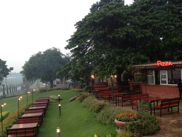 Silverlake Wine & Grill