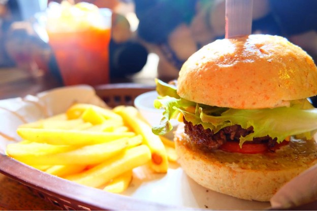 Escapade Burgers & Shakes