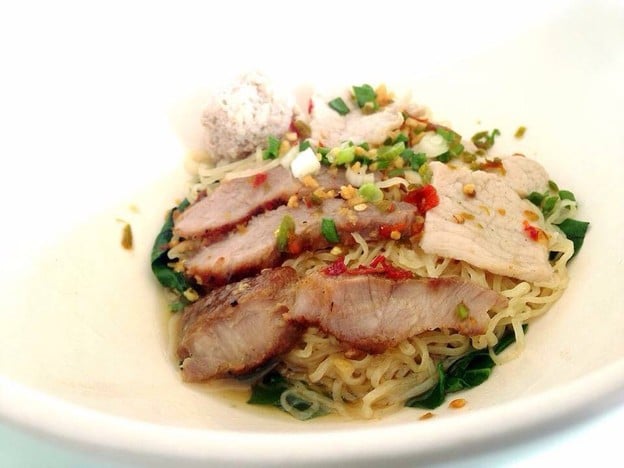 ก๋วยเตี๋ยวคำหวาน ทุ่งโฮเต็ลพลาซ่า