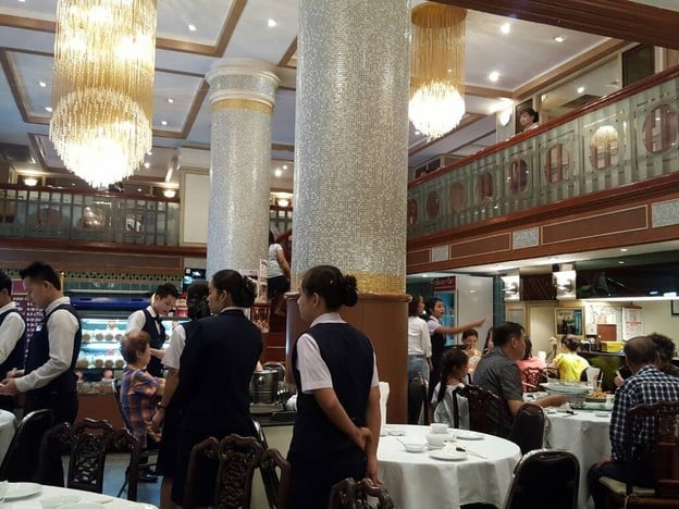 ภัตตาคาร แกรนด์ เชียงการีล่า ธนิยะ