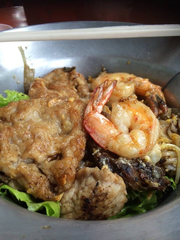 ก๋วยเตี๋ยวผัดงี่เง่า เจ๊เบญโอเดี้ยน