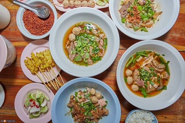 โตเกาเหลาเนื้อหนองมน