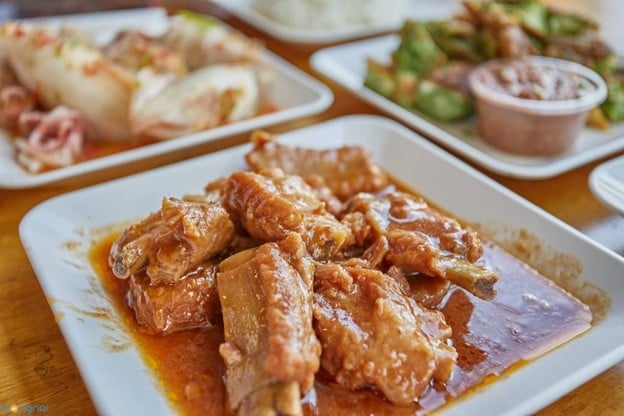 ข้าวแกงอาจารย์ บางแสน