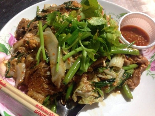 ตลาดโต้รุ่ง องค์พระปฐมเจดีย์