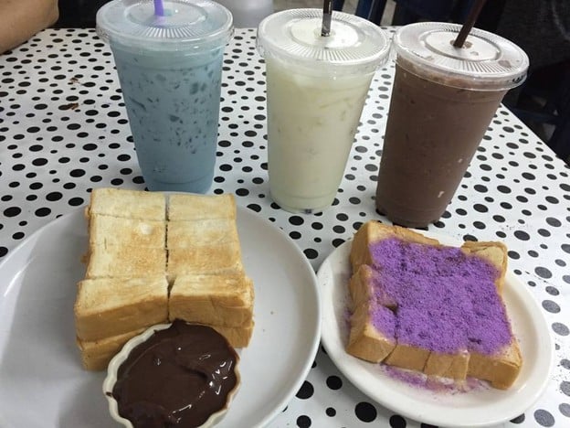 ร้านนมสด & ปังจิ้มช็อก (ตลาดจันทร์กุมาร)