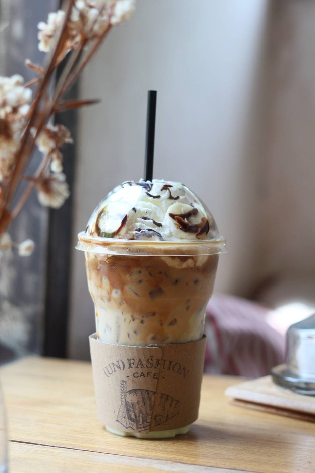 (un) FASHION Cafe & Dining