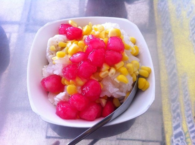 ไอศครีมกะทิสดสวายเรียง สามแยกหนองไผ่ล้อม