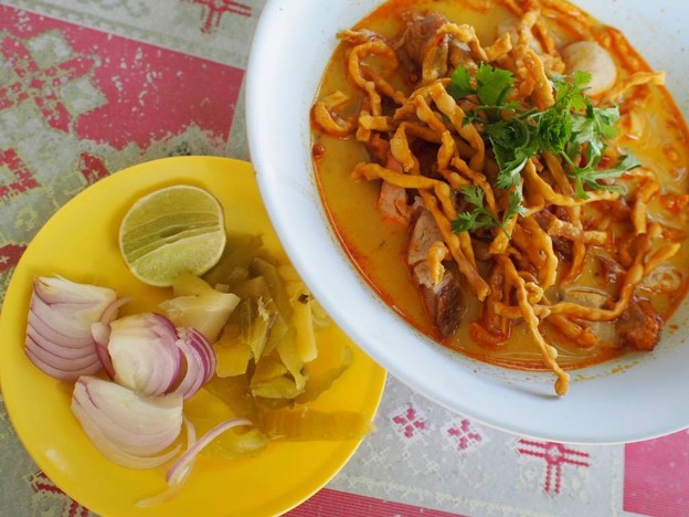 ข้าวซอยแก้วน้อย