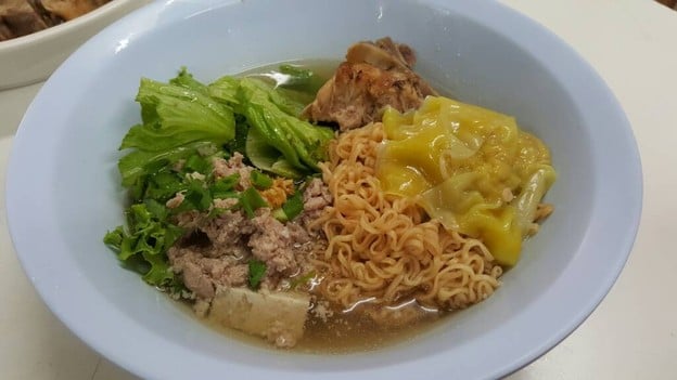 ก๋วยเตี๋ยวอธิษฐ์