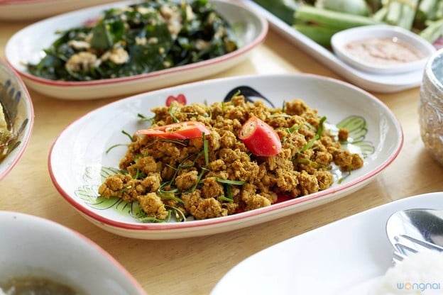 เมนูของร้าน ข้าวแกงแหลงใต้ สุคนธสวัสดิ์ระหว่าง 23-25