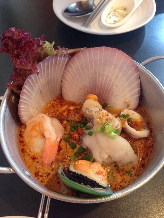 อั๊ยย่ะ ก๋วยเตี๋ยวปูและซีฟู้ด 2