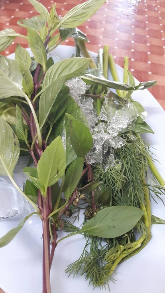 เมนูของร้าน แซ่บอีหลี หลังวัดโพธิ์