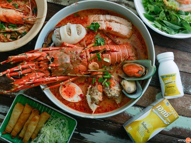 เมนูของร้าน พี่อ้อ ก๋วยเตี๋ยวต้มยำ เพชรบุรี