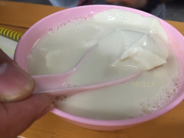เมนูของร้าน น้ำเต้าหู้เยาวราชภูเก็ต ตลาดโต้รุ่ง
