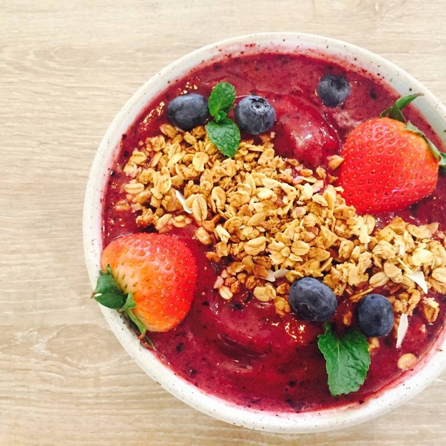 เมนูของร้าน Brekkie Organic Cafe & Juice Bar