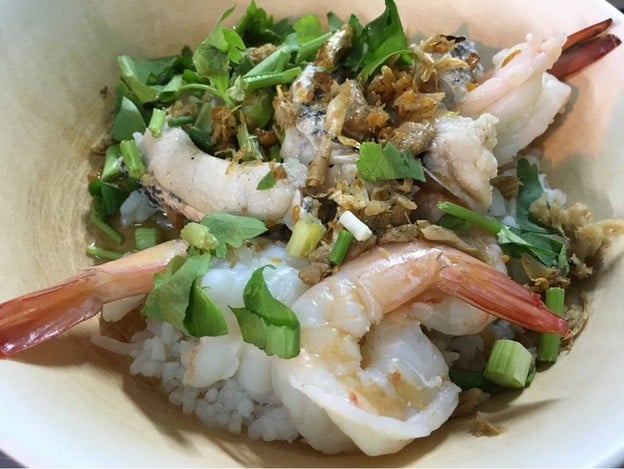 เมนูของร้าน ข้าวต้มปลาตลาดน้อย