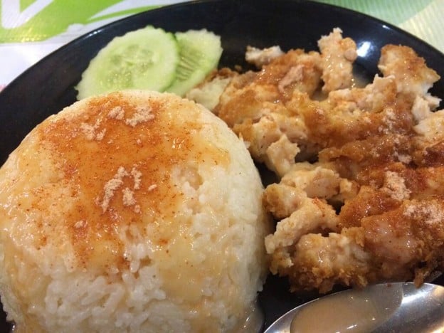 ไก่ทอดมาสเตอร์เด โซนตามสั่งร้านที่ 3 ฝั่งทางออก