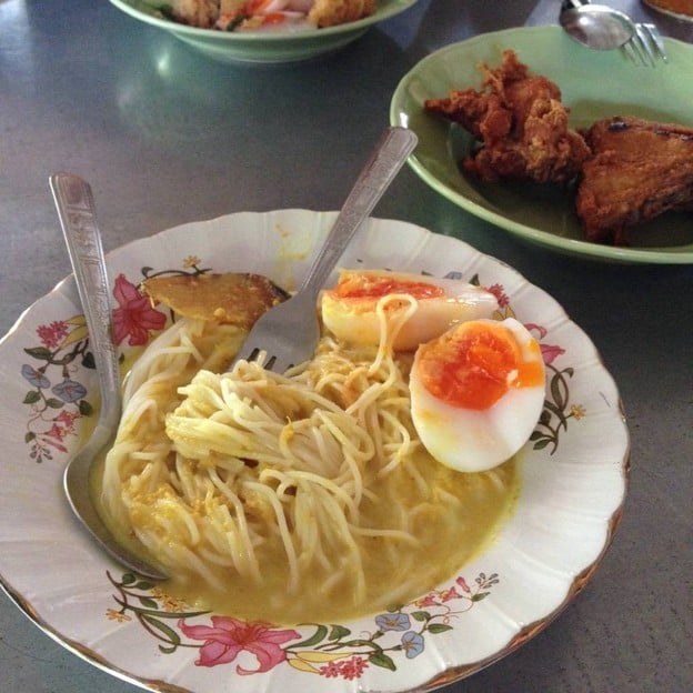 ขนมจีน เต้าคั่ว หน้าสวนสาธารณะ @หาดใหญ่