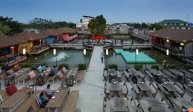 บรรยากาศ เลคเฮาส์ นัว ประเวศ