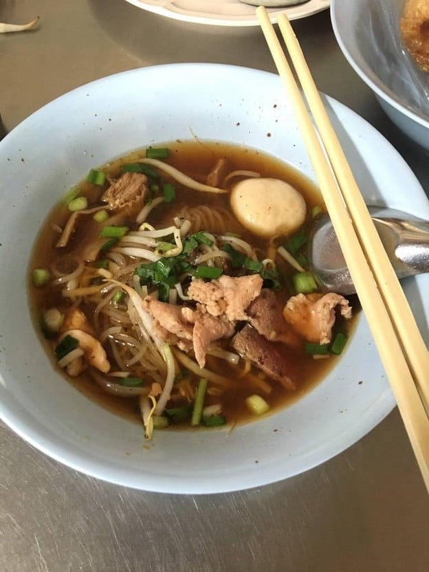 เมนูของร้าน ก๋วยเตี๋ยวเรือเสวย โกเหม๋ง