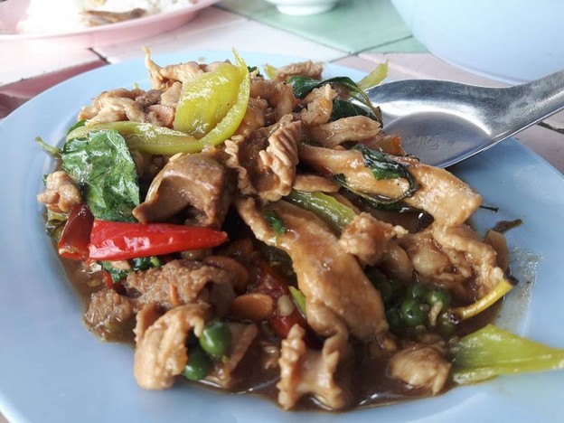 ร้านไก่หุบบอนแหลมฉบัง