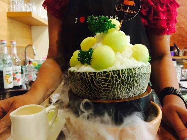 Chateau Cafe & Restaurant ภูเก็ต