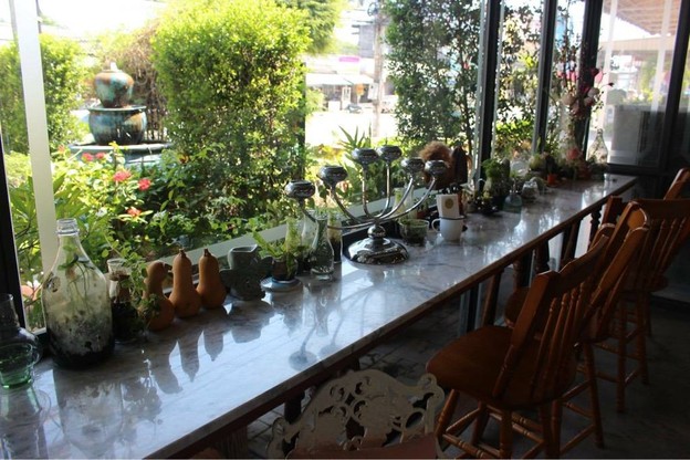 Tree Tales Cafe พัทยา นาเกลือ