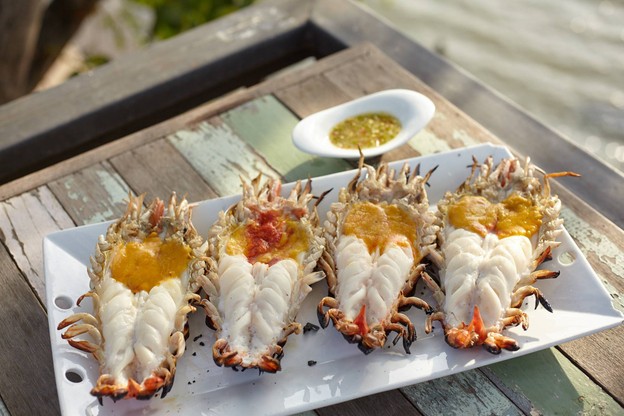 ครัวบุษบัน กุ้งเผา วอเตอร์วิว ปทุมธานี