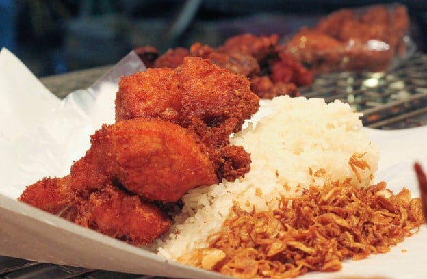 ไก่ทอดหาดใหญ่มีนา ตลาดกิมหยง
