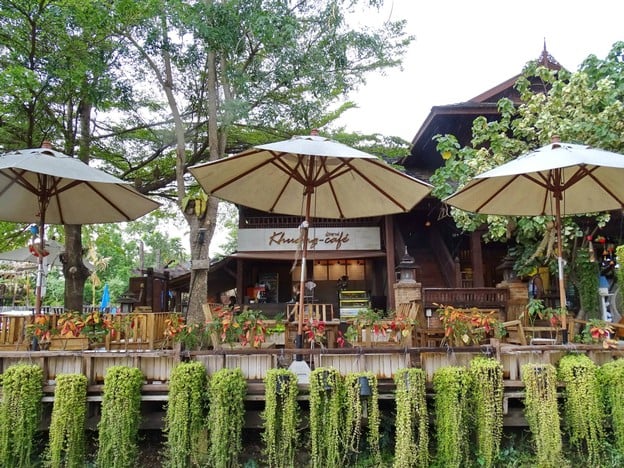 หน้าร้าน ข่วงคาเฟ่