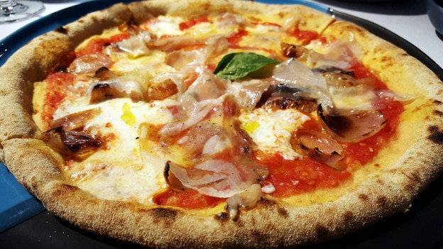 เมนูของร้าน Pizza Massilia ร่วมฤดี