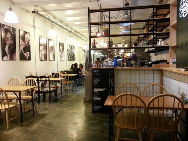 บรรยากาศ Mac-Chiato House Cake Box