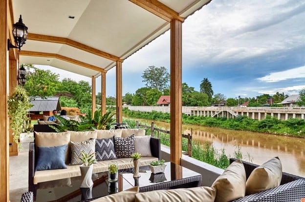 บรรยากาศ The Vorra Bistro The Chiang Mai Riverside Hotel