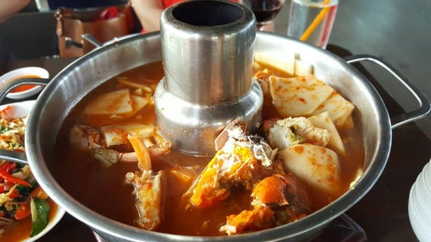 เมนูของร้าน ครัวปีกไม้ ศรีนครินทร์