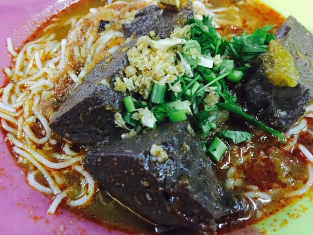 ขนมจีนป้าพินธุ์ สันติธรรม