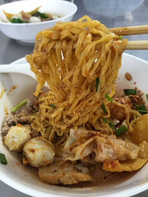 ย่งเส็งเจริญ ถนนโพธิ์กลาง