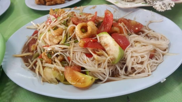 10 ร้านอาหารอีสานอุดรธานี ส่งฟรี ส่งไว อิ่มได้ที่บ้าน!