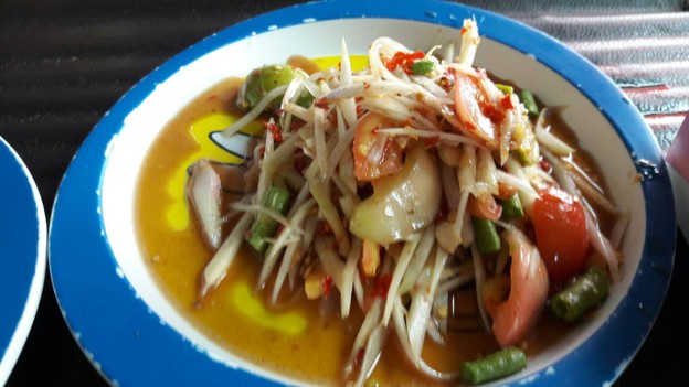 ครกเดียวละเมอ บ้านตลาด