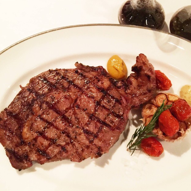 เมนูของร้าน เทเบิ้ลกริลล์ Grand Hyatt Erawan Hotel