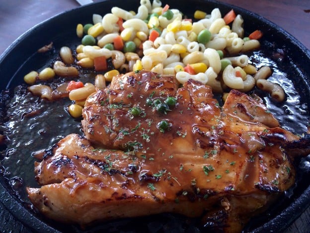 สเต็กกระทะร้อนบ้านเกาะ สุรนารีวิลล์ นครราชสีมา