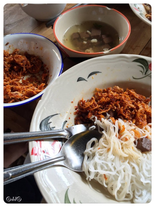 เมนูของร้าน น้ำย้อยเมืองแป้ กาดน้ำทอง