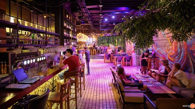 บรรยากาศ Wine Connection Rain Hill