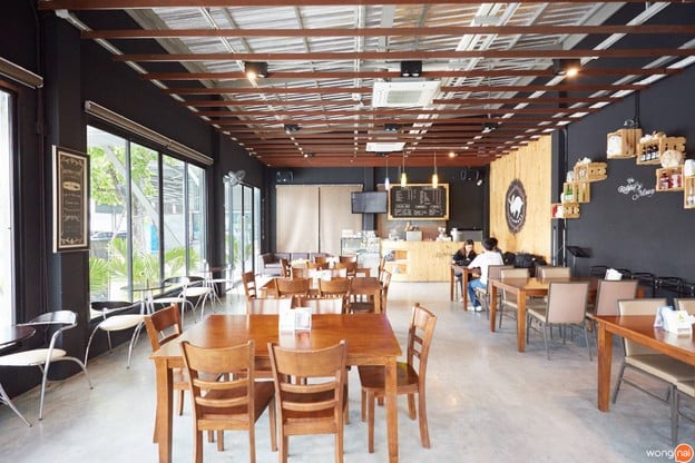 Rabbit Moon Restaurant Farthai Residence