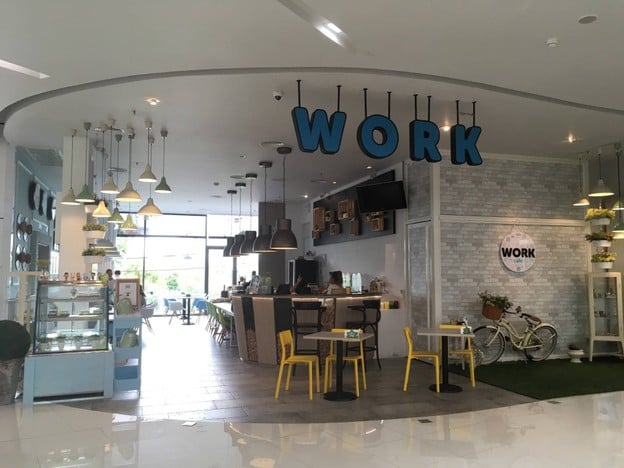 หน้าร้าน WORK cafe'